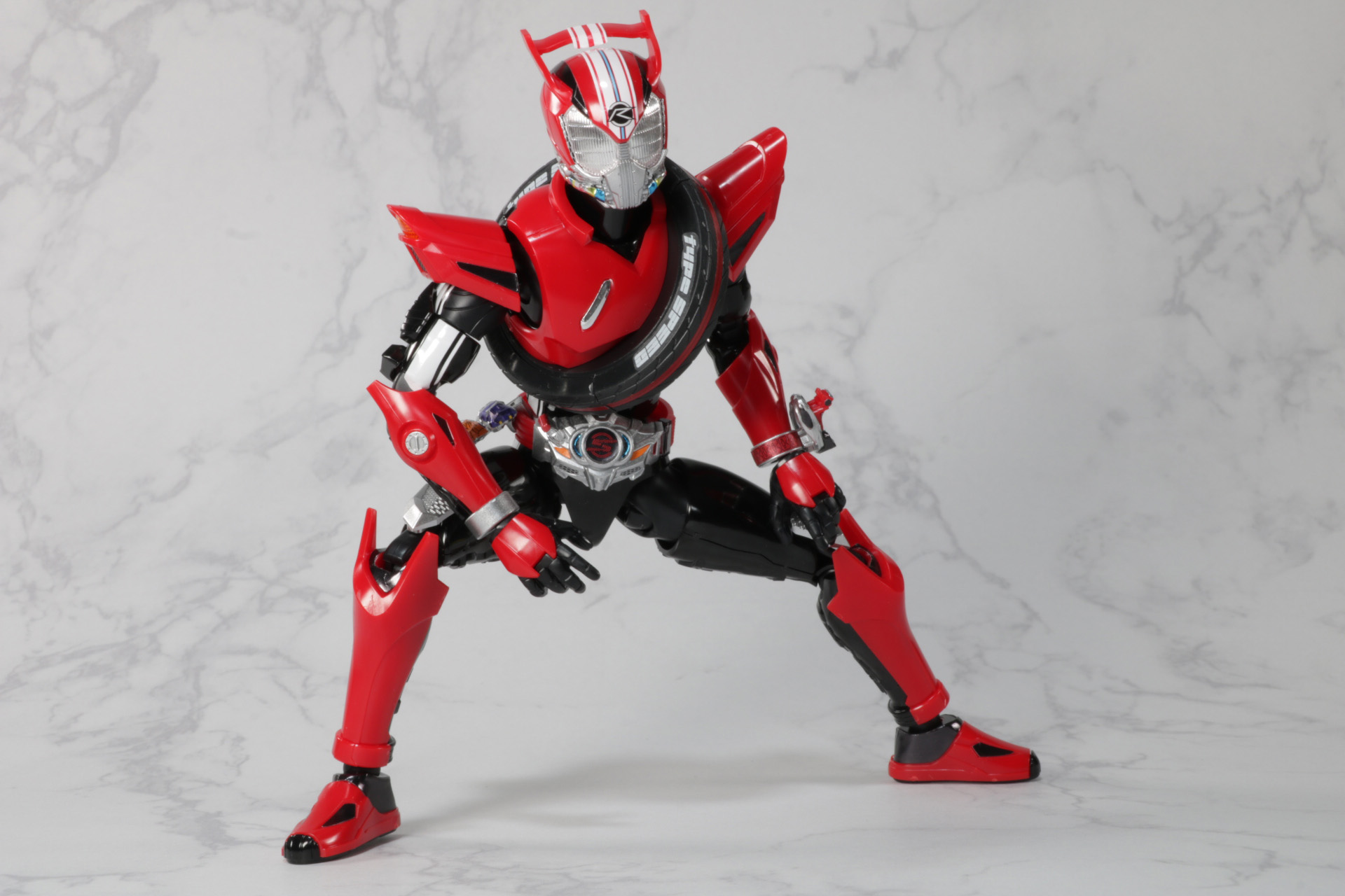 「怪物ども、ひとっ走り付き合えよ！」