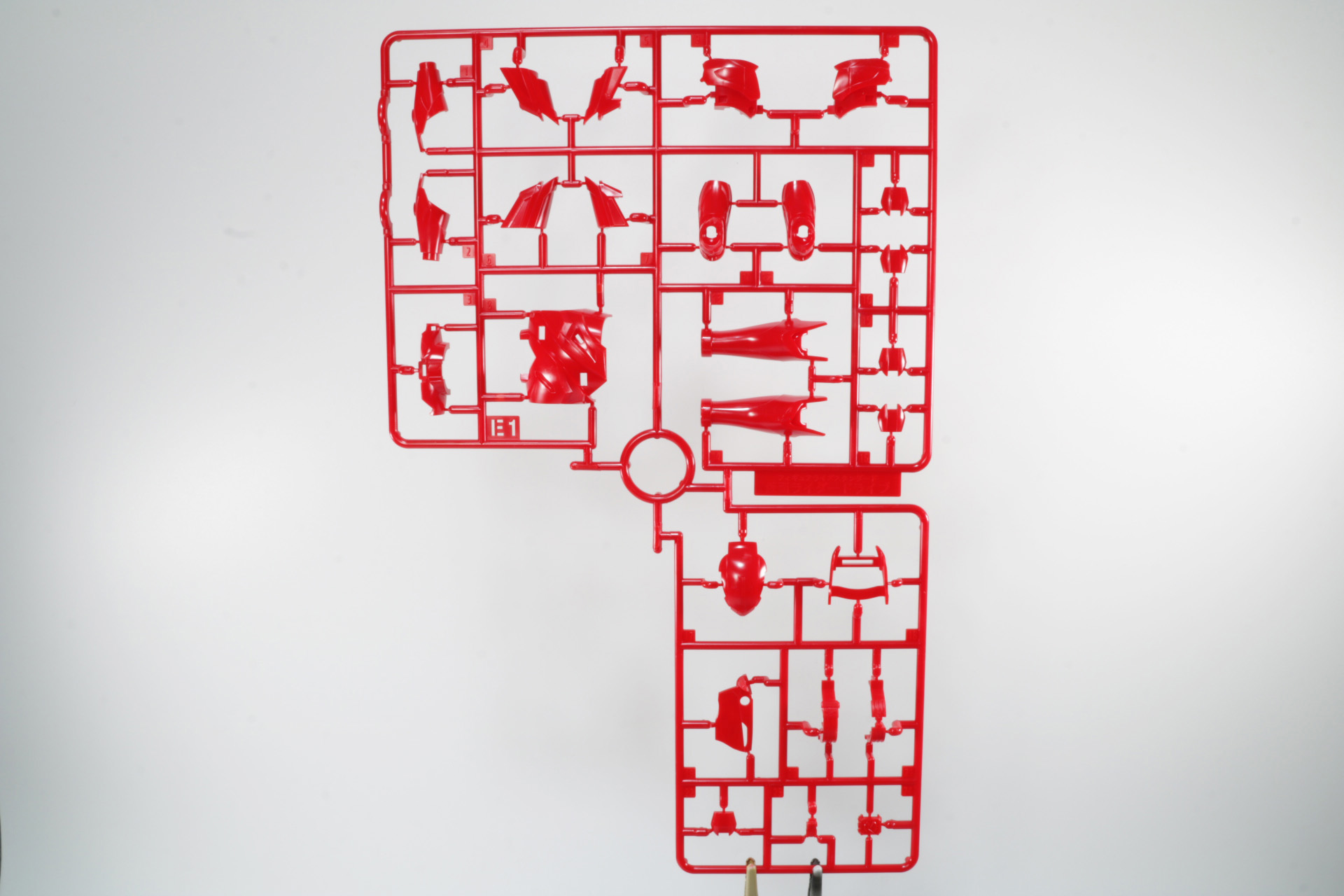 光沢感あるE1パーツ