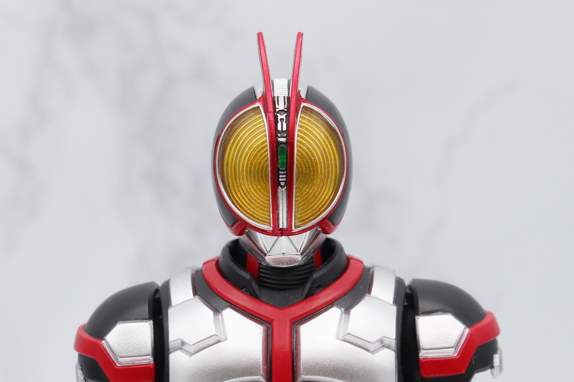 アルティメットファインダー内部には、波紋状の円模様が入っている