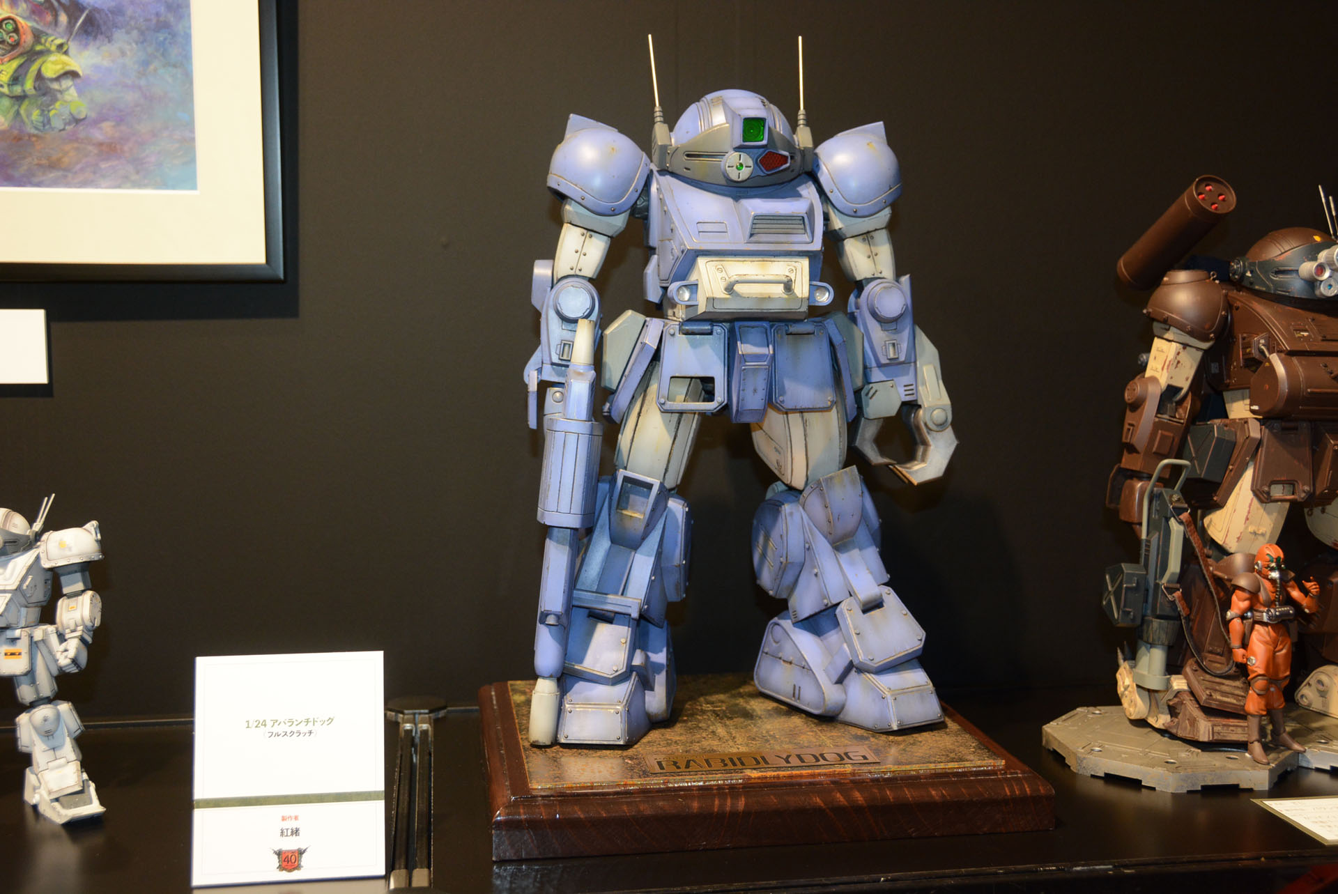 プロ、アマの様々な作品を展示