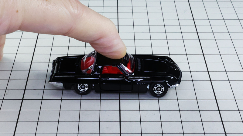 アクション：サスペンション