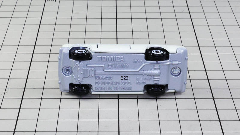 底面：“NO.1”が誇らしい