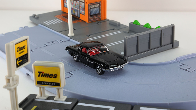 街を走るコスモスポーツ！ロータリーサウンドが轟く！