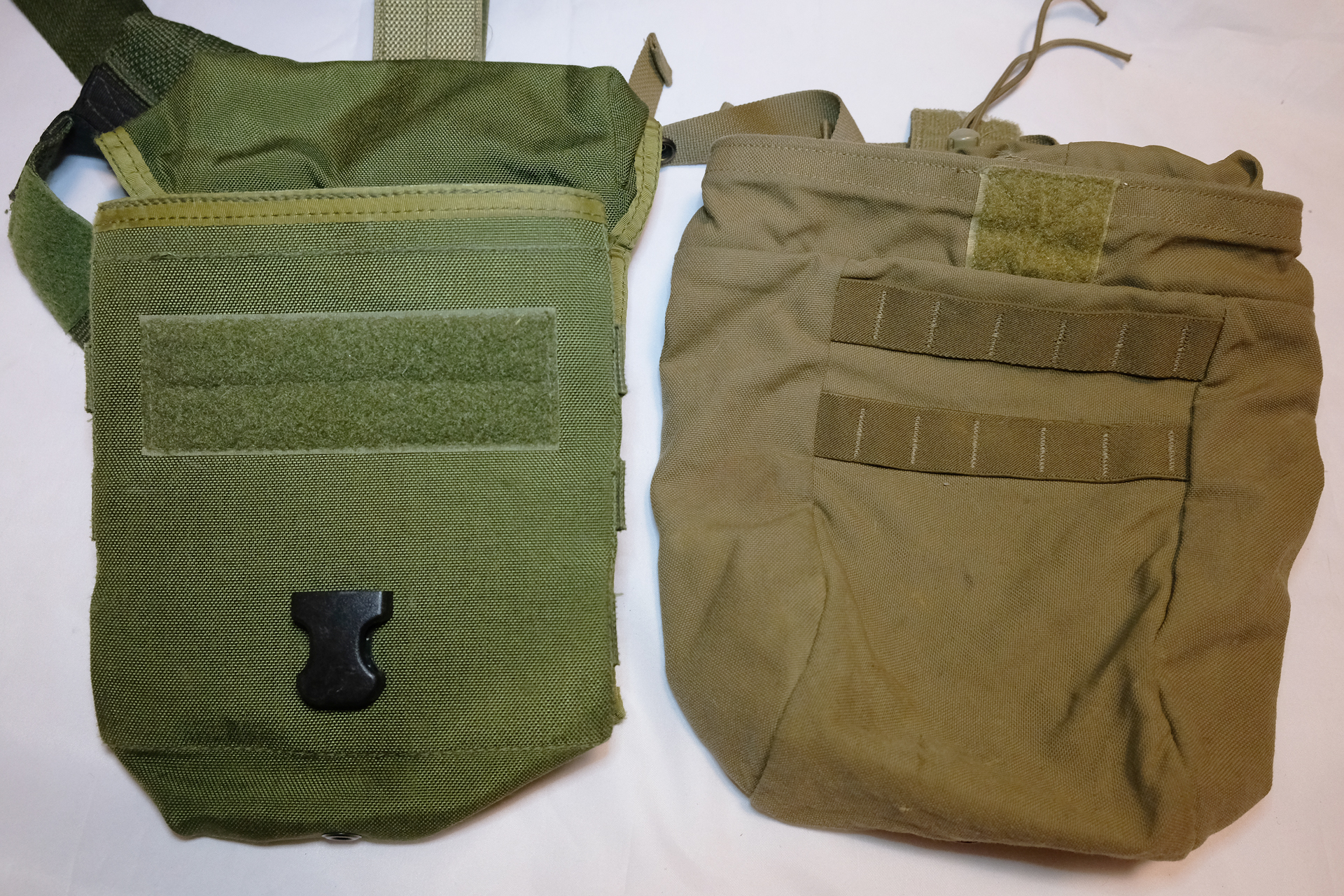 特殊部隊用（左）とアメリカ海兵隊用（右）ダンプポーチ