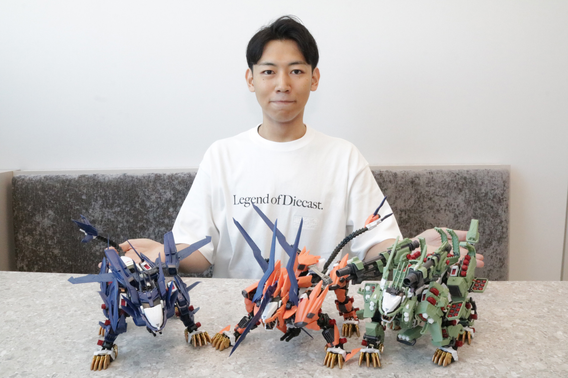 「超合金 RZ-041 ライガーゼロ専用チェンジングアーマーセット」などを担当するBANDAI SPIRITS コレクターズ事業部の小西諒氏
