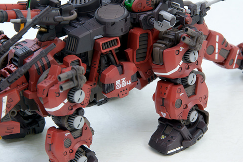 HMM ゾイド」より「レッドホーン マーキングプラスVer.」と「レドラー