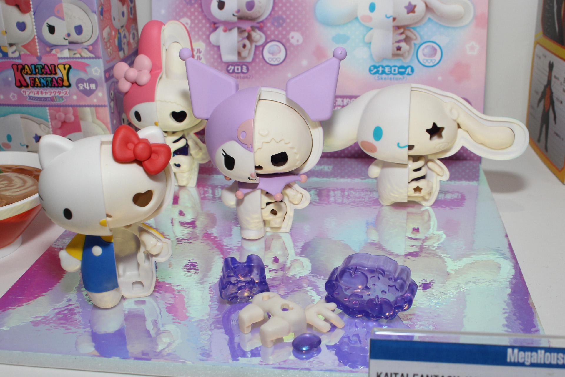 前弾になかったハローキティとマイメロディがラインナップ。クロミとシナモロールは新色となるようだ