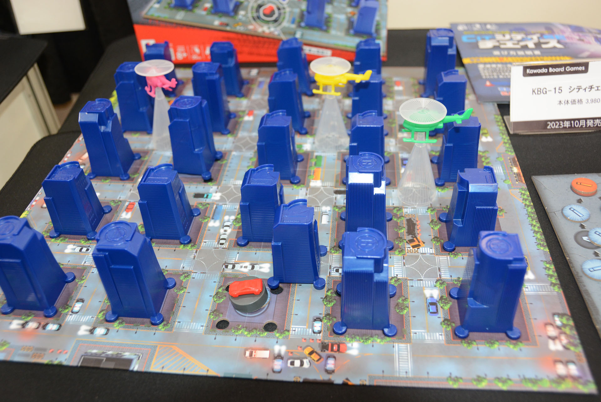 徐々に狭まる包囲網をいかにすり抜けるか、スリリングなゲーム体験が楽しめる