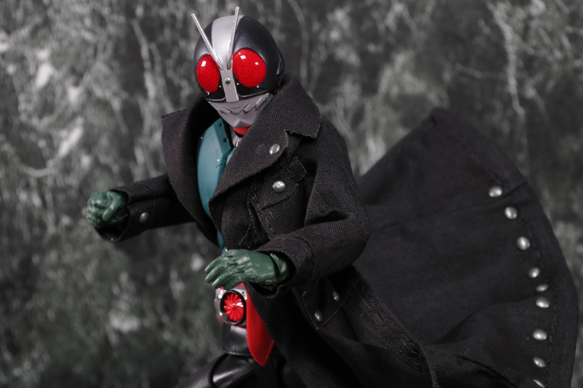 腕を動かしても十分に追従する