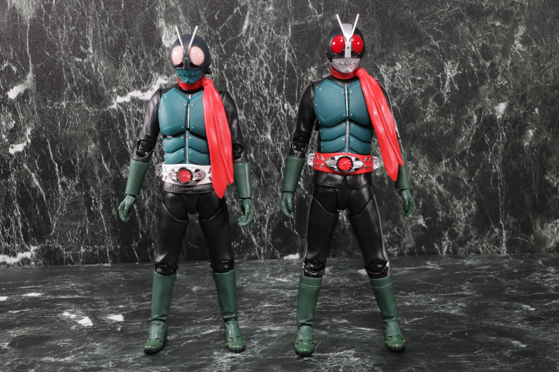 並べてみると身長差や体格差が表現されているのがわかる