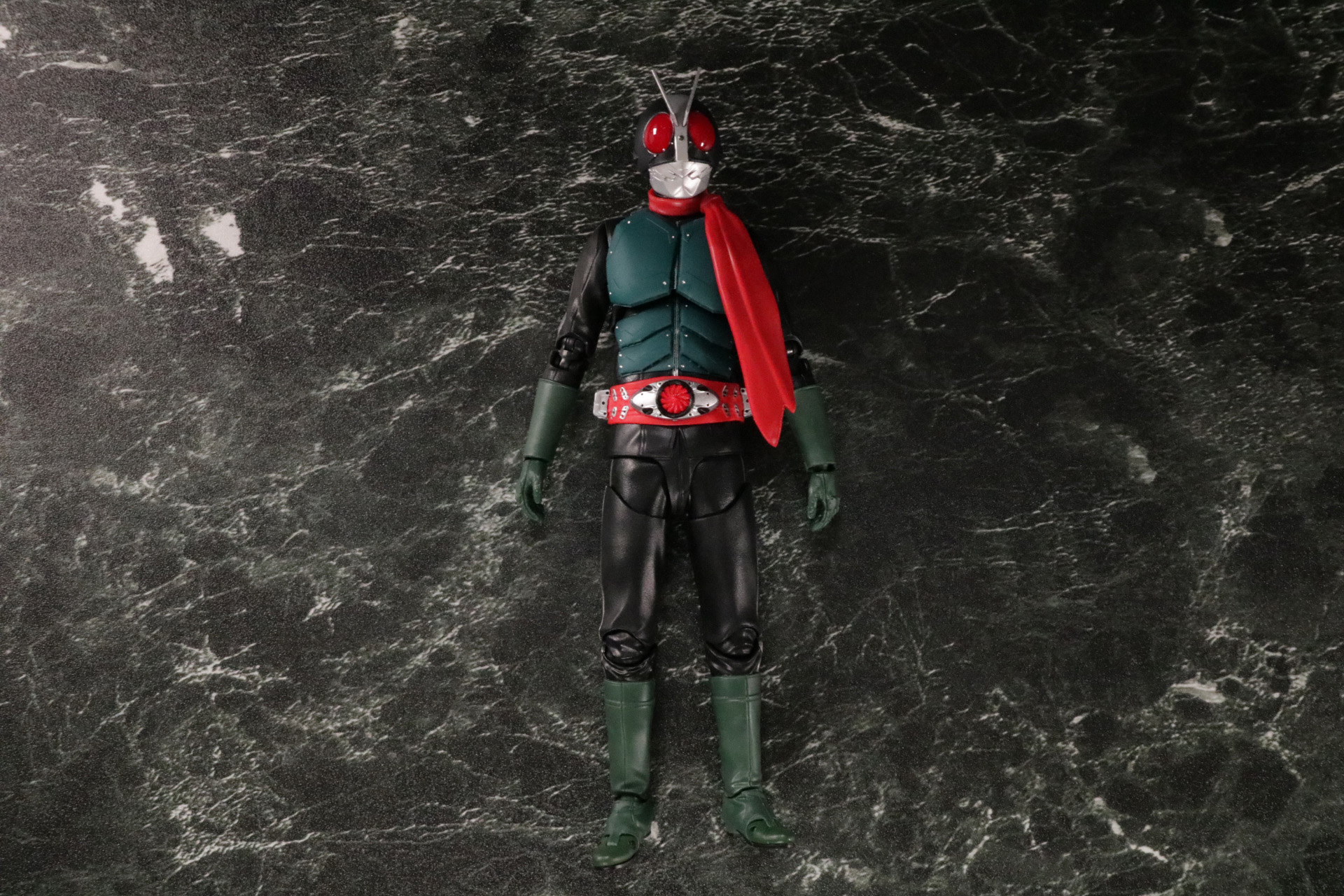 フィギュア本体