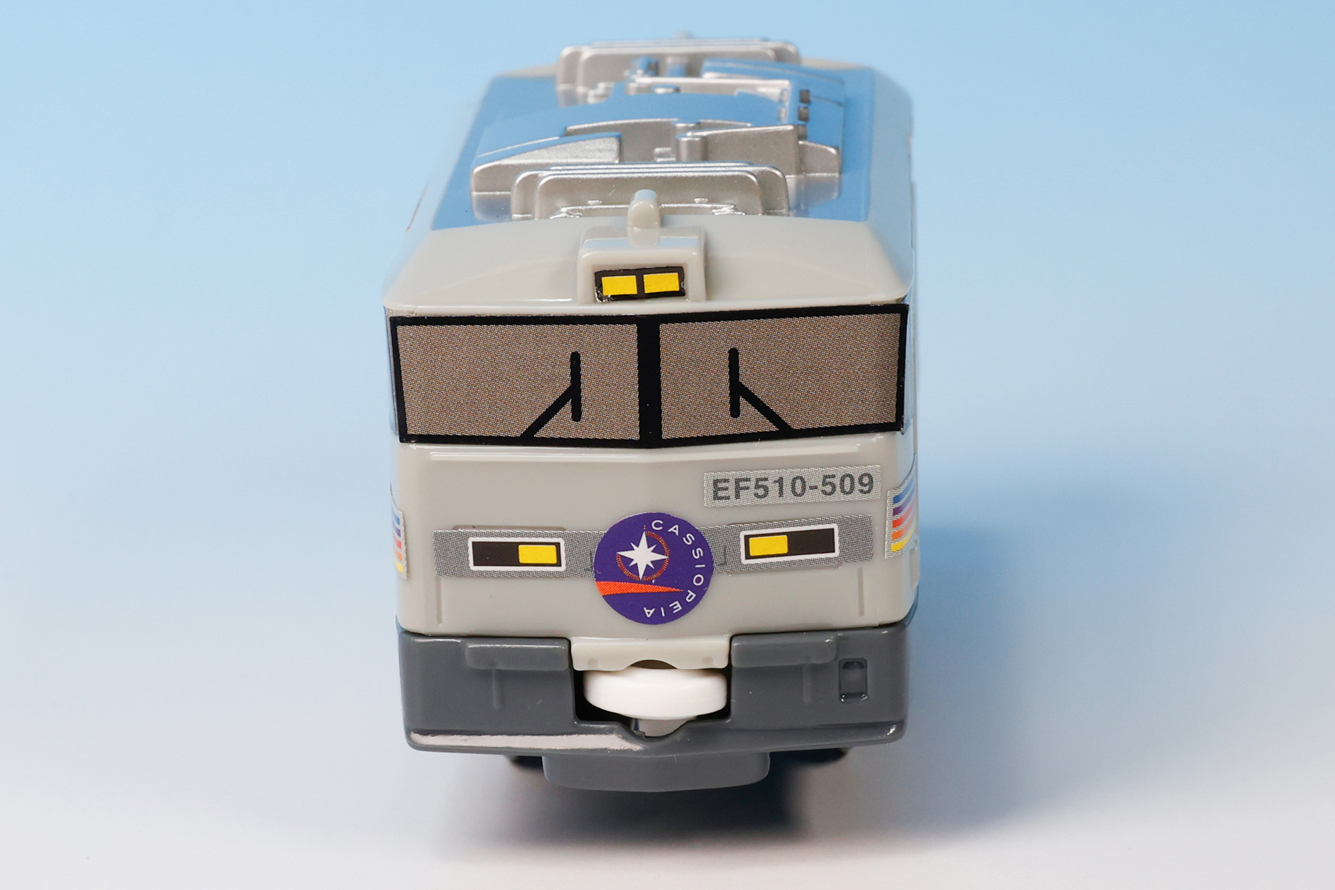 こちらが「寝台特急カシオペア」のプラレールだ