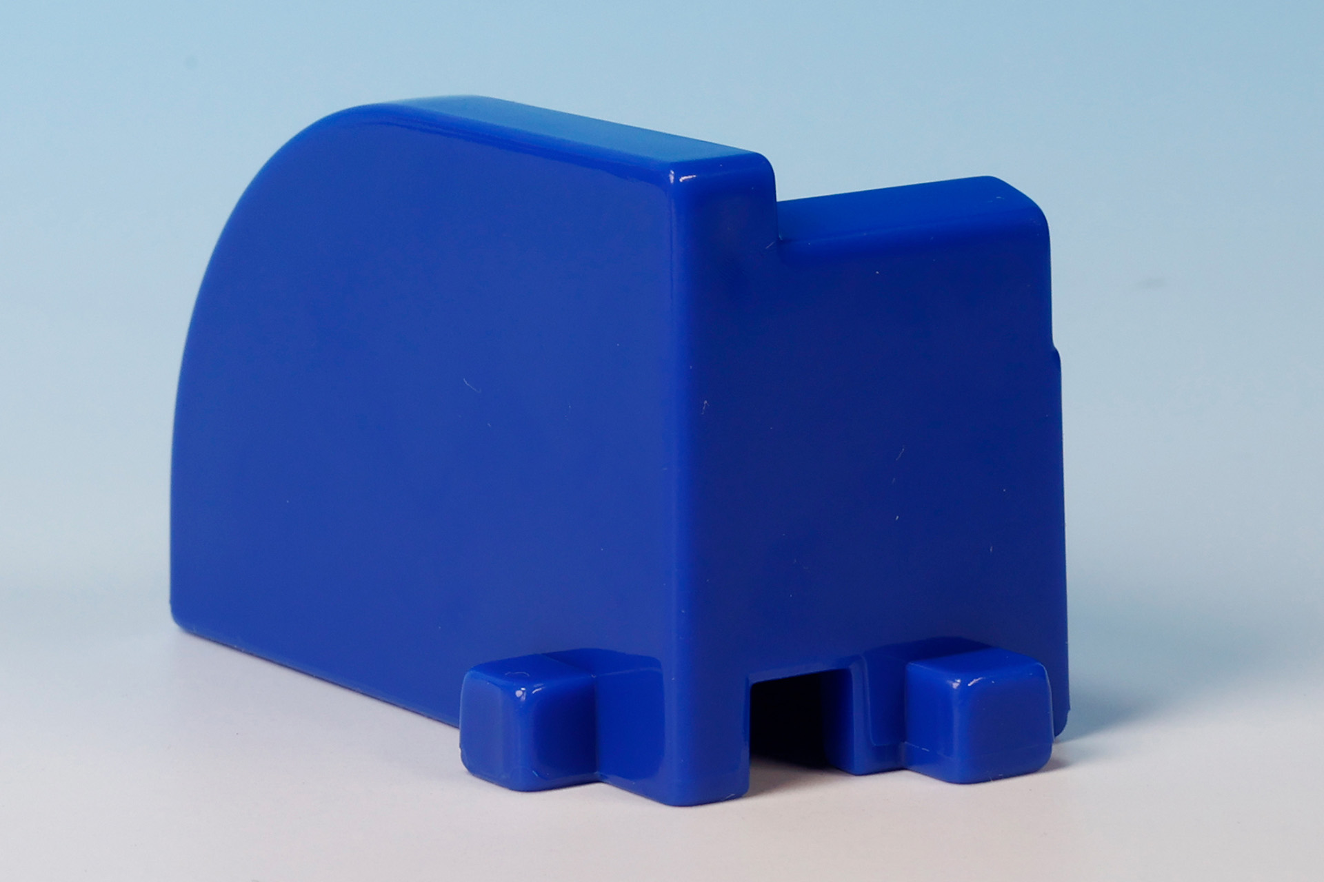 おもちゃに付けられた凸凹を利用して、他の付属アイテムと繋げよう