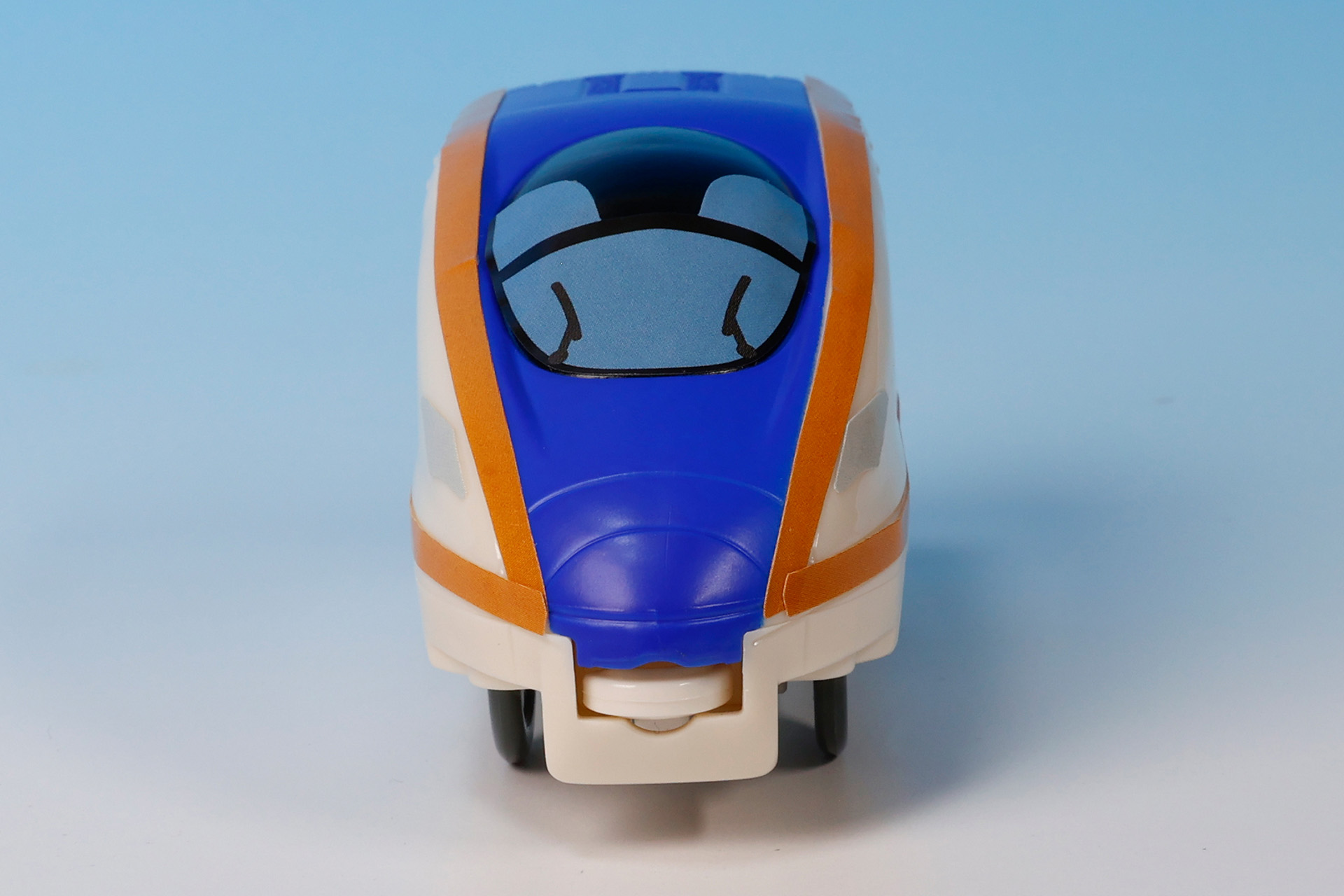 こちらが「W7 系新幹線かがやき」だ