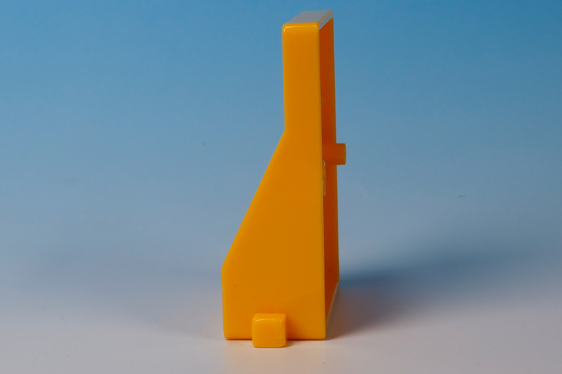 精算機を横から見るとこんな感じ