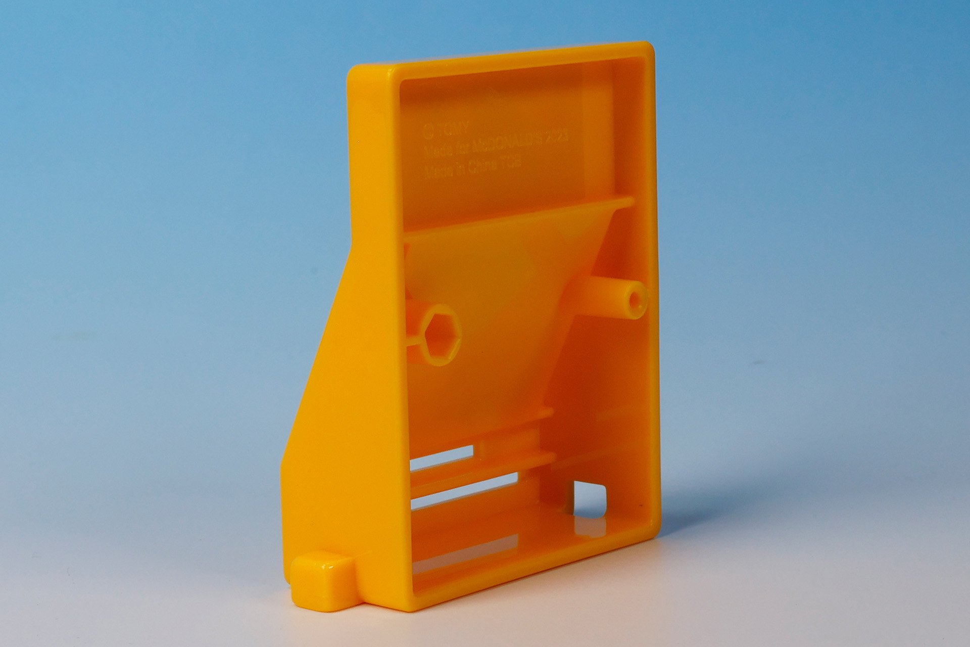 基本的に壁に設置されている機器であるため、それ以外の部分については省略されて作られている