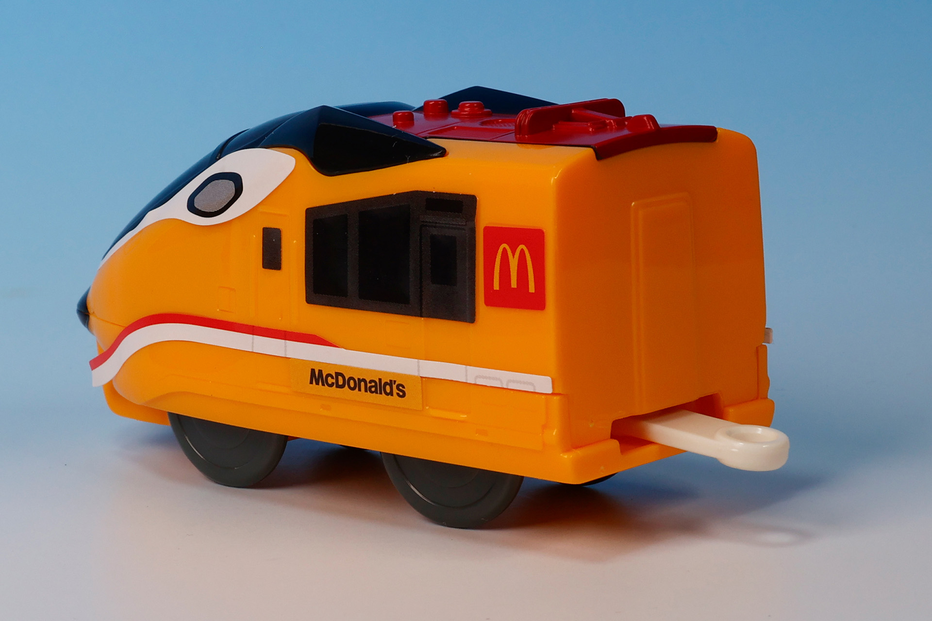 設定上は営業運転最高速度120km/hで、設計最高速度は160km/hを誇る車両となっている