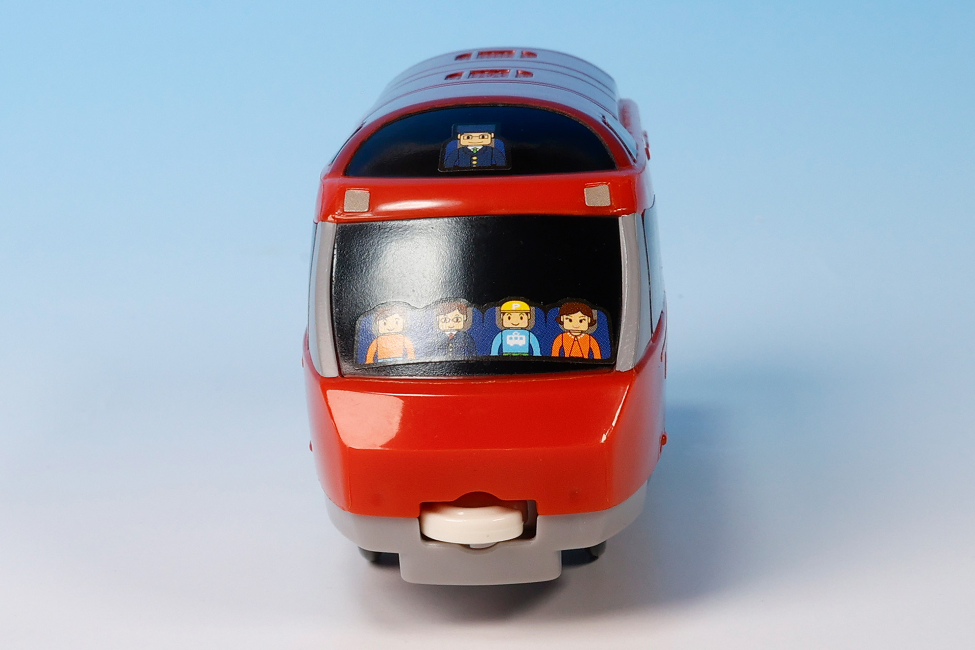 これが「小田急ロマンスカーGSE70000」の車両だ