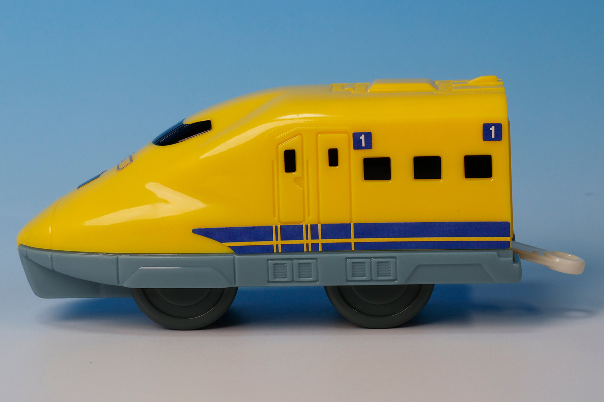 なかなか見る機会が少ない車両なので、おもちゃでも入手できると嬉しくなる