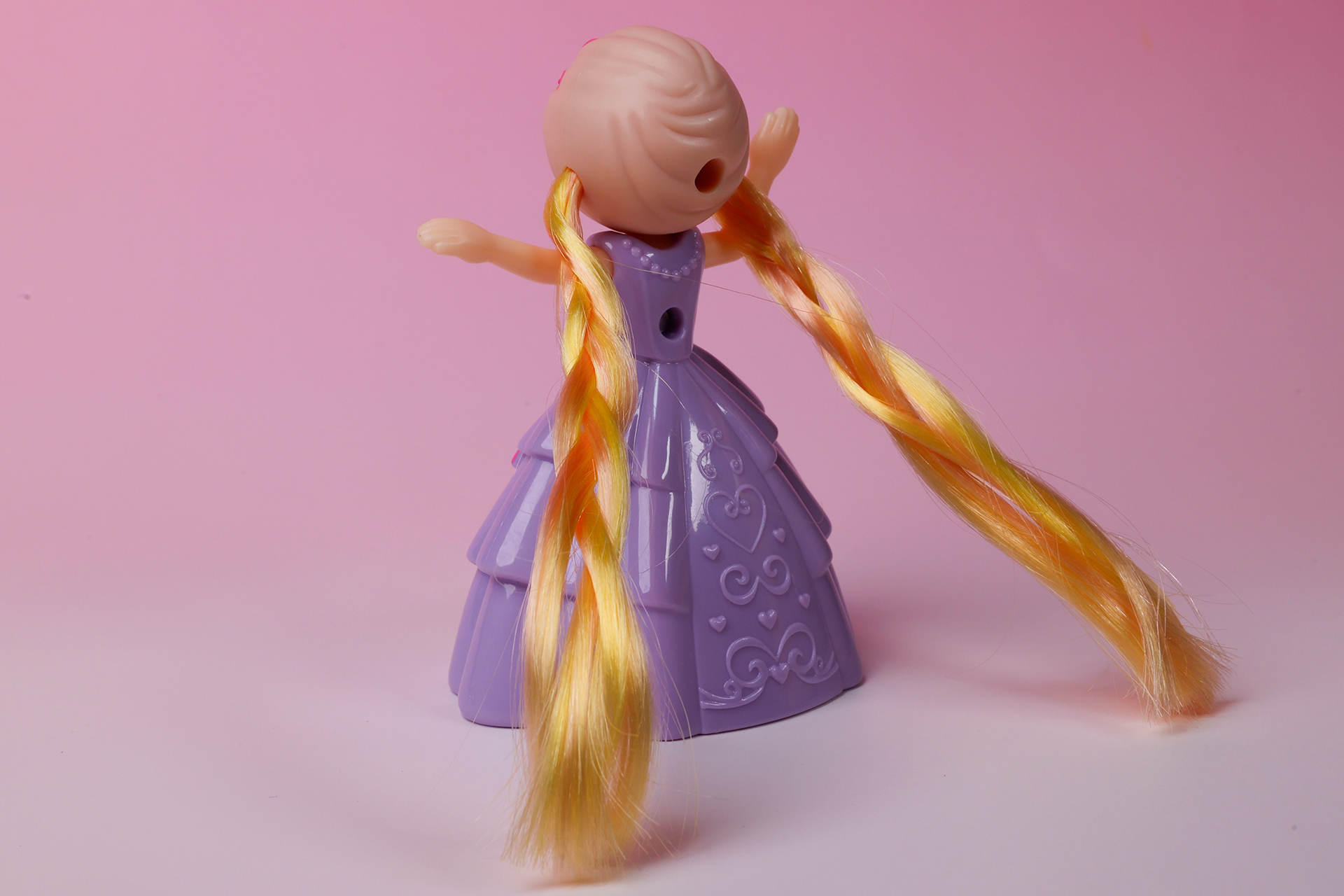 いろいろと工夫しながらヘアアレンジに挑戦してみよう！