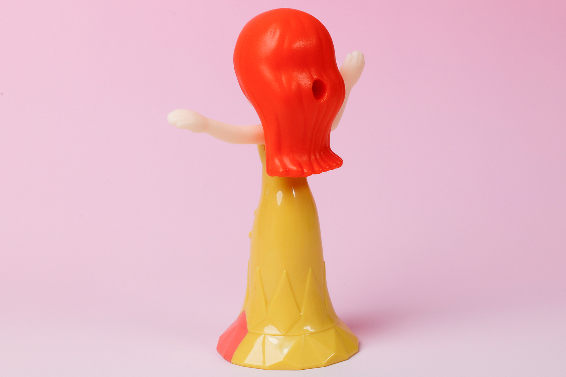 こちらは背中側から見たところ