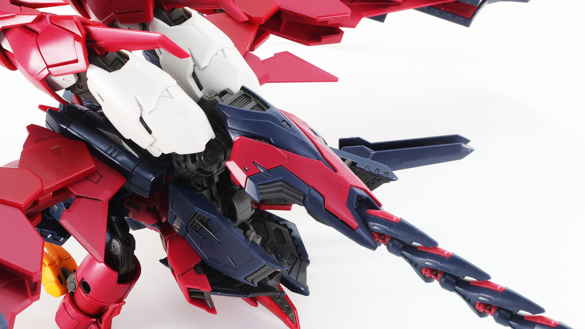 そして股関節部に接続します