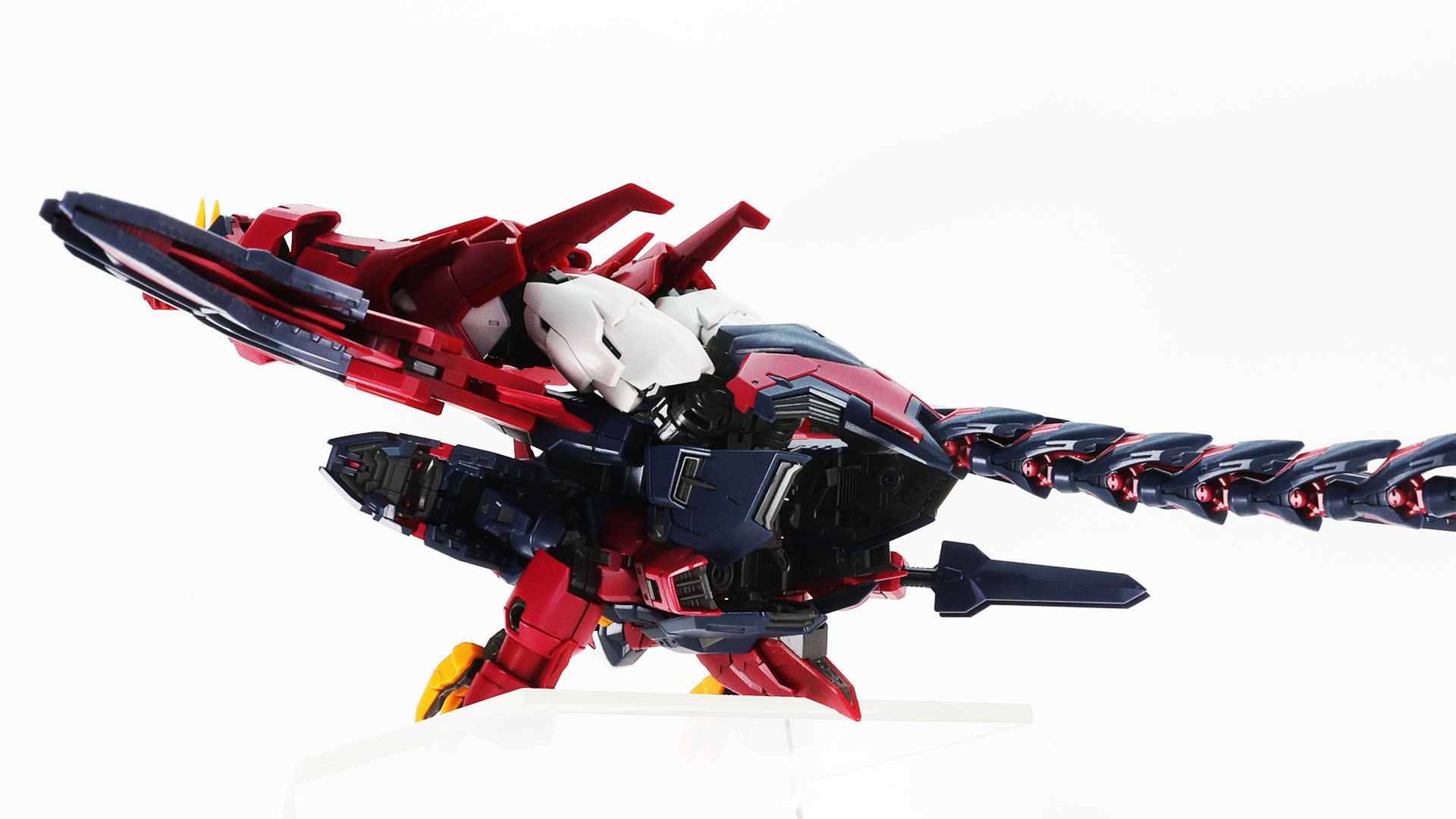 足先だけ見るとこれがMSなのか!? といった趣があります