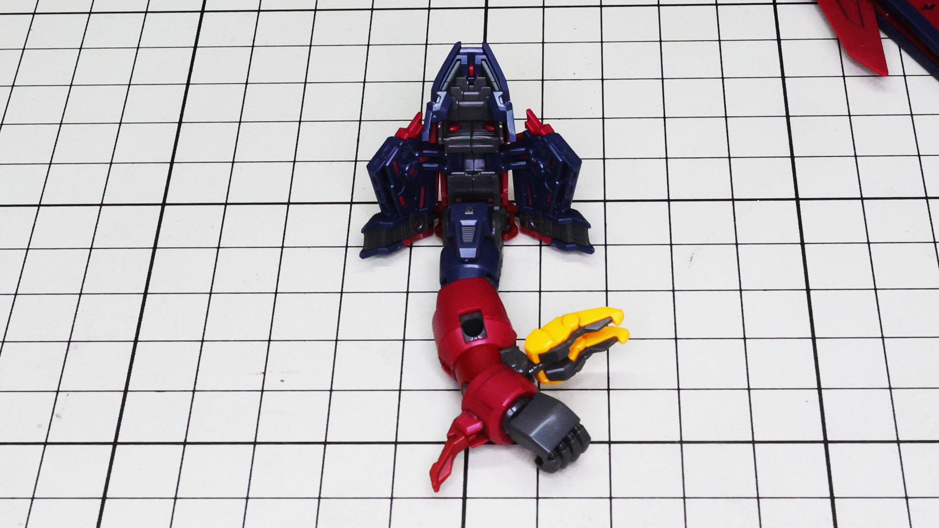 脚部同様、しならせることができます