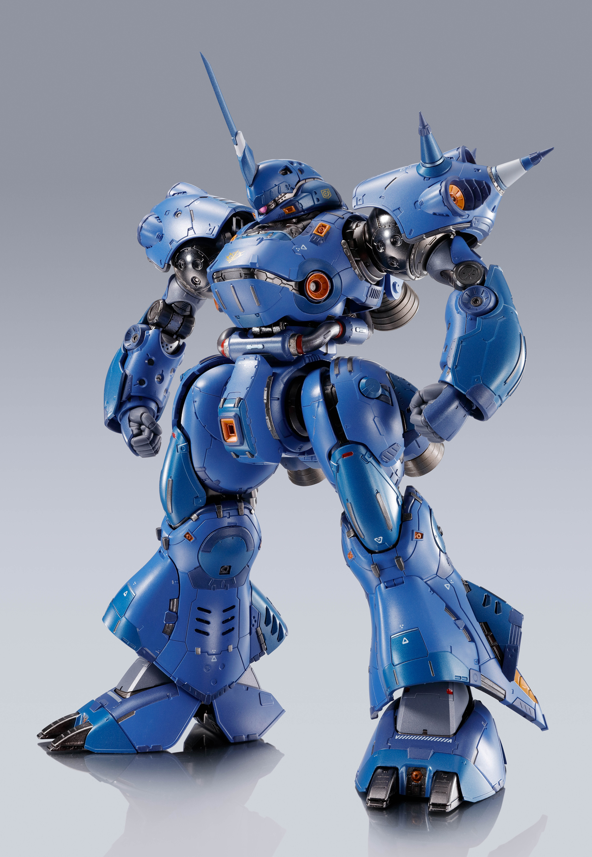 大胆なアレンジを加え、金属パーツを印象的に使うハイクオリティアクションフィギュア「METAL BUILD(メタルビルド)」シリーズの最新作は「ケンプファー」となった