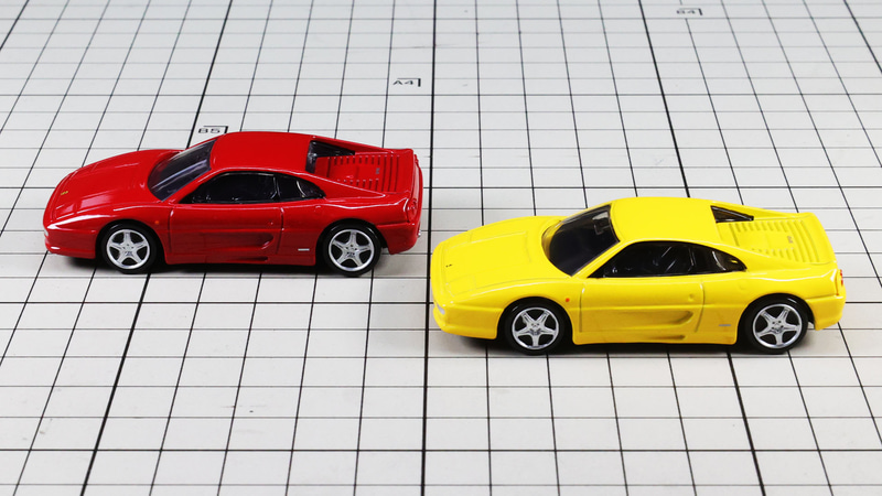 サイド：とにかく低く、薄く、のびやかでエレガントさを感じるまさにフェラーリのスタイル！