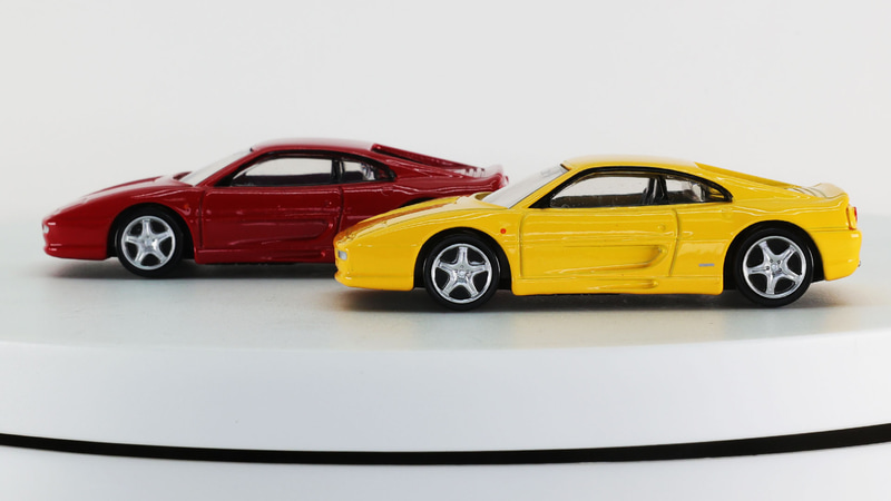 並べてみるとレースシーンのような迫力があります。これは2台揃えたくなります