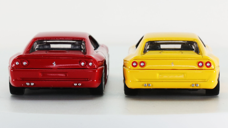 迫力のワイド＆ローを実感できるリアセクションを角度を変えると……