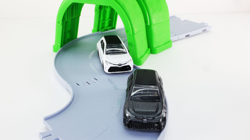 山道を抜けて……