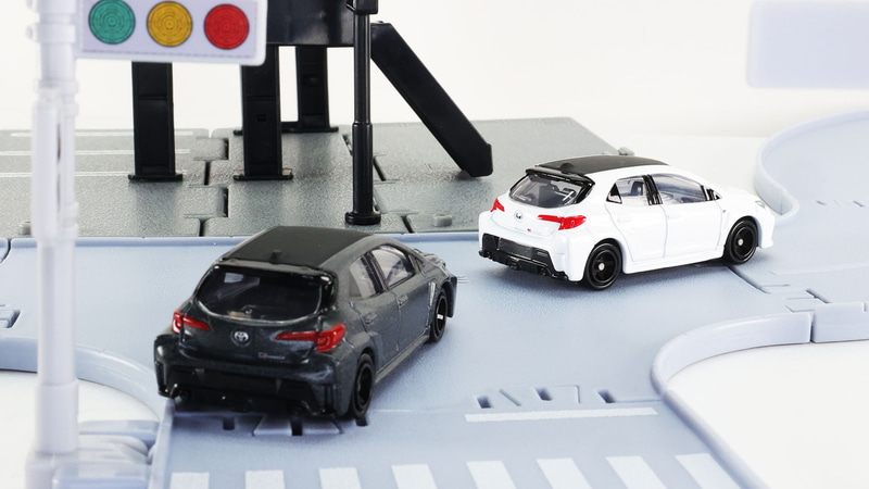 ステージとステージをつなぐリエゾン区間は一般道を走ることもあります