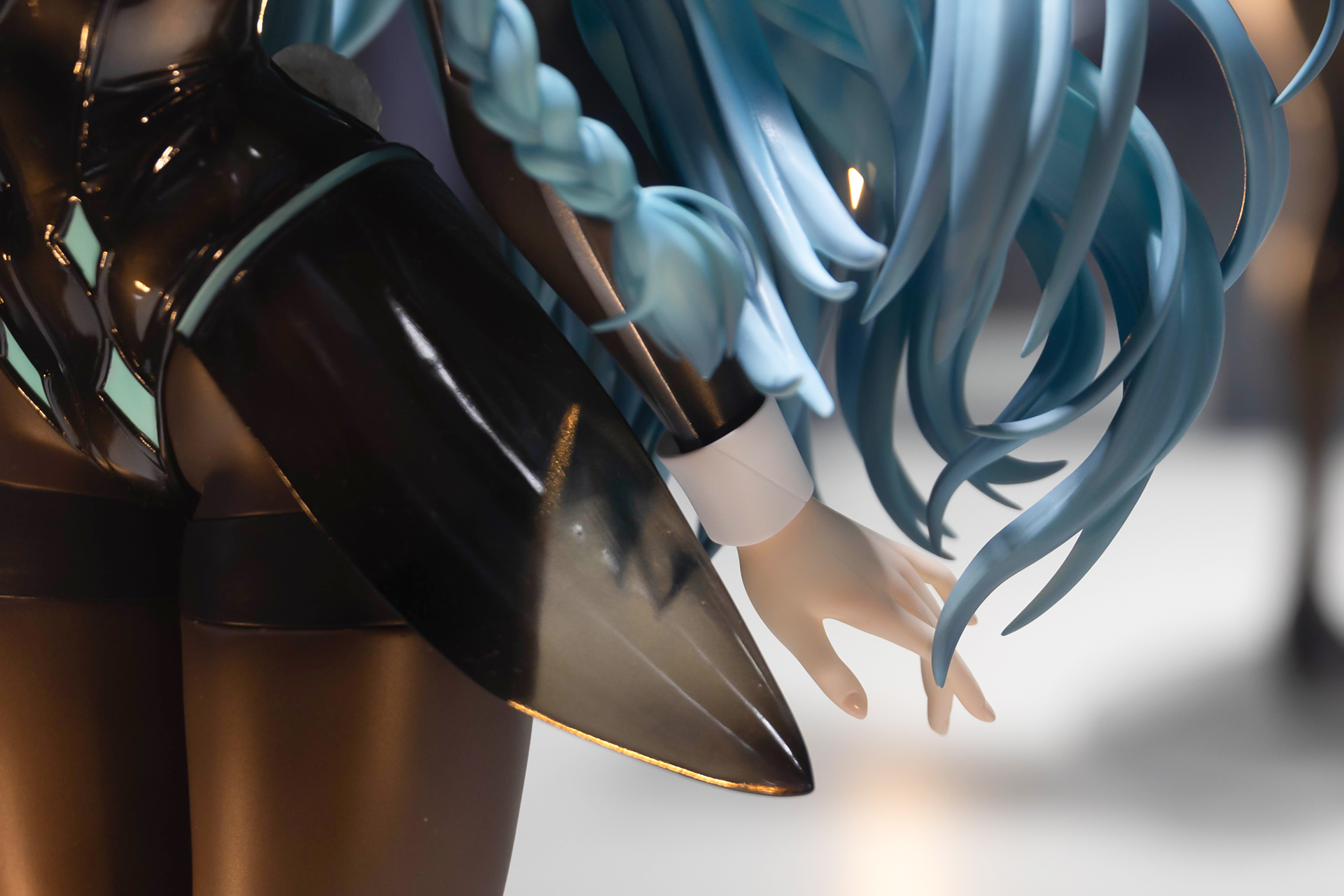 クリアパーツが多用されており、質感も高く感じる