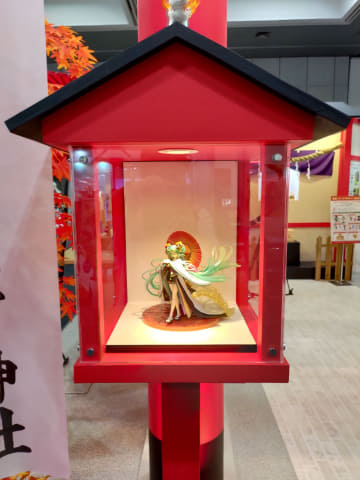 ホロライブ」より紫咲シオンさんと姫森ルーナさんのフィギュアの原型が