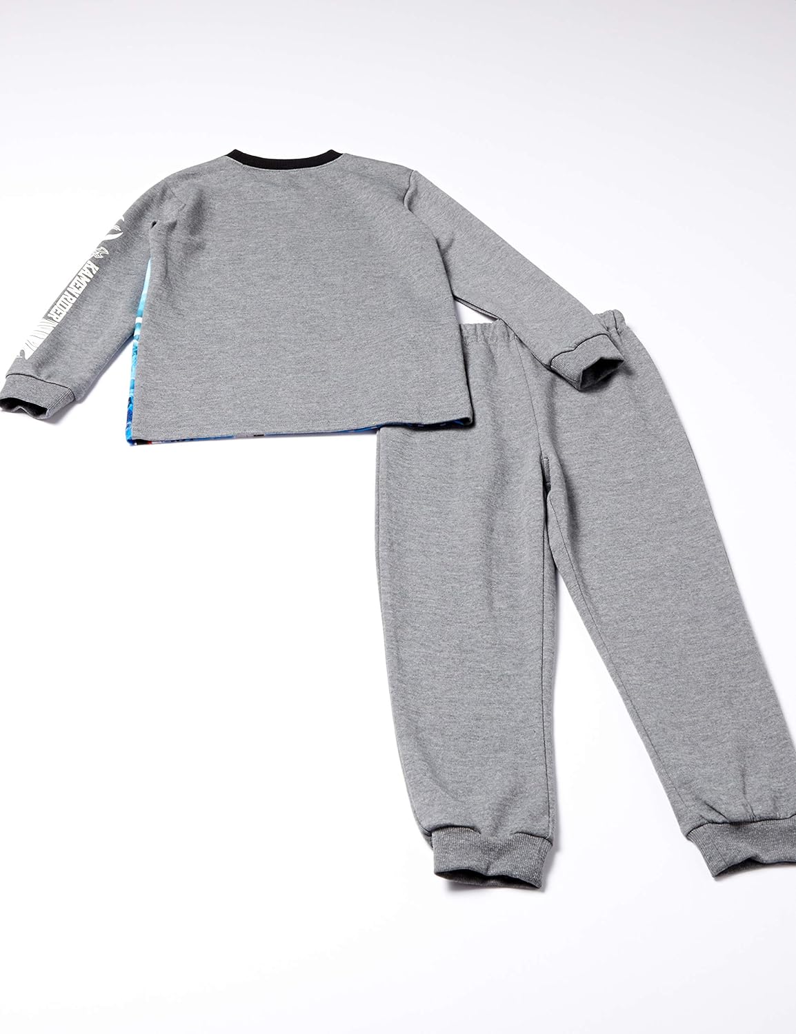 カラーで立体的に光って変身できる、変身パジャマがパワーアップ