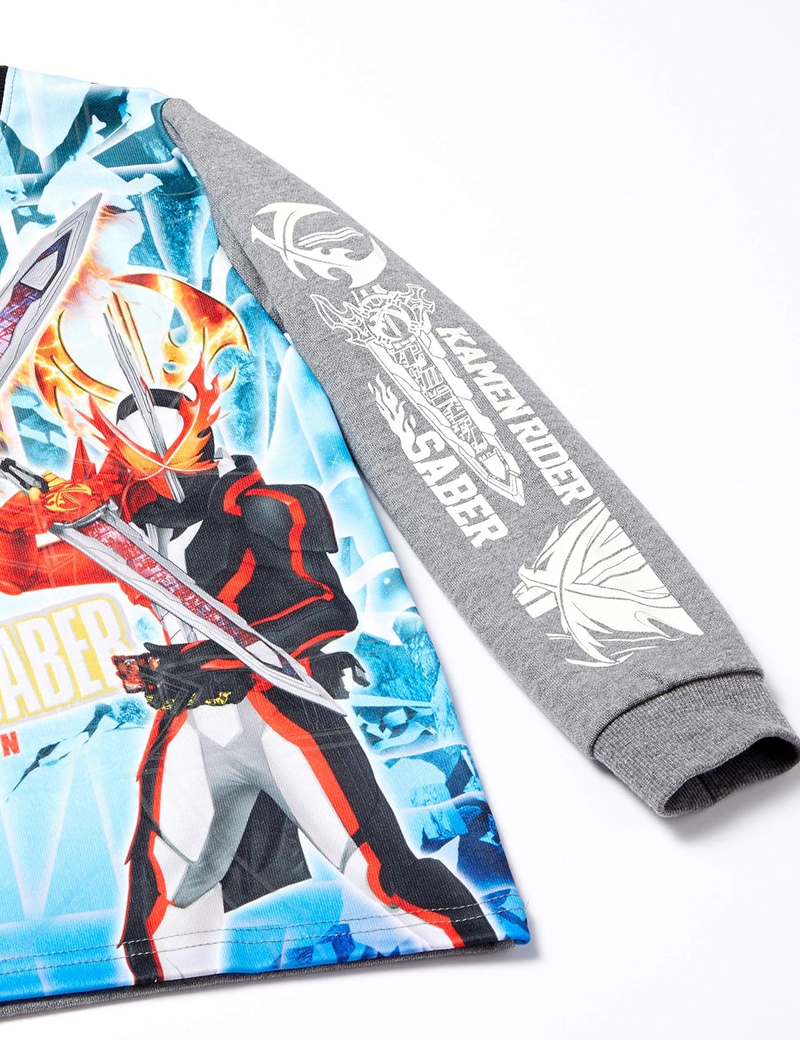 カラーで立体的に光って変身できる、変身パジャマがパワーアップ