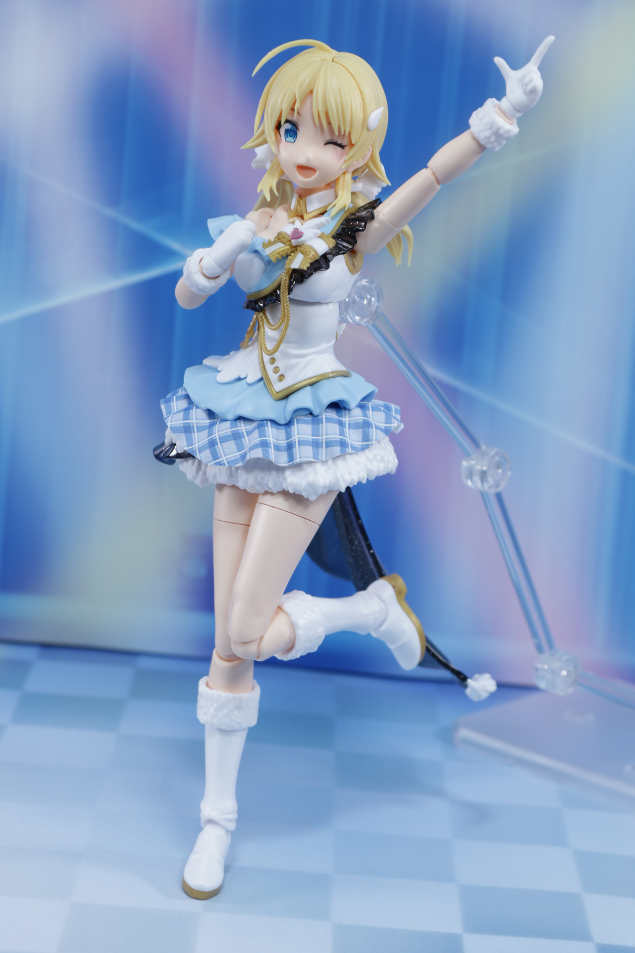 ウインクの表情パーツは八宮めぐるらしい元気いっぱいな雰囲気