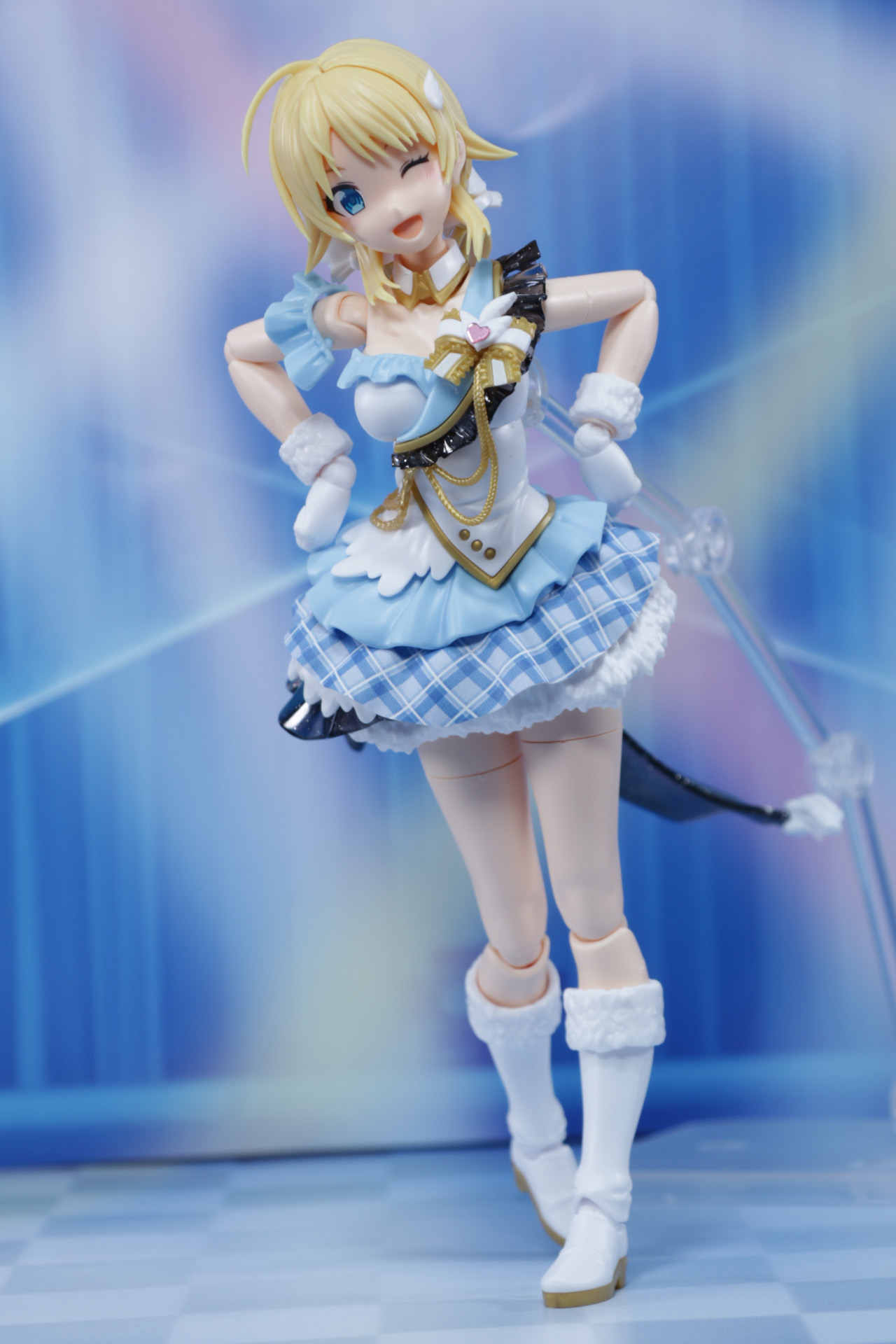 腰に手を当てたポーズ