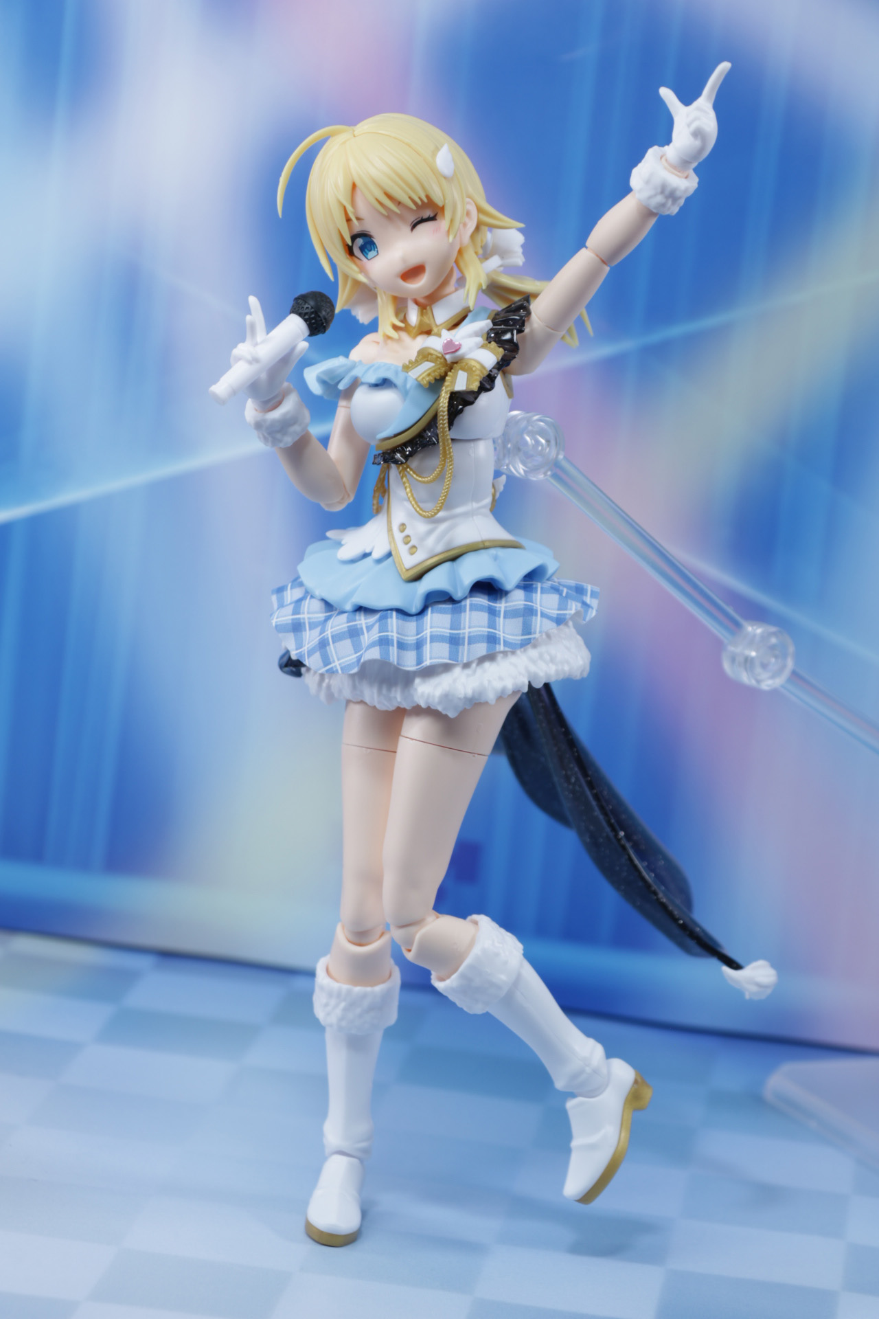 ジャンプするようなダイナミックなパフォーマンス