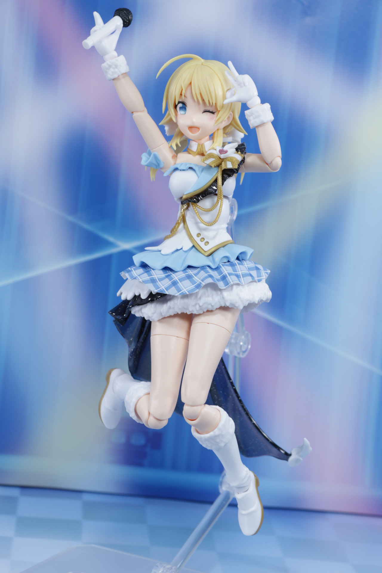 ジャンプするようなダイナミックなパフォーマンス