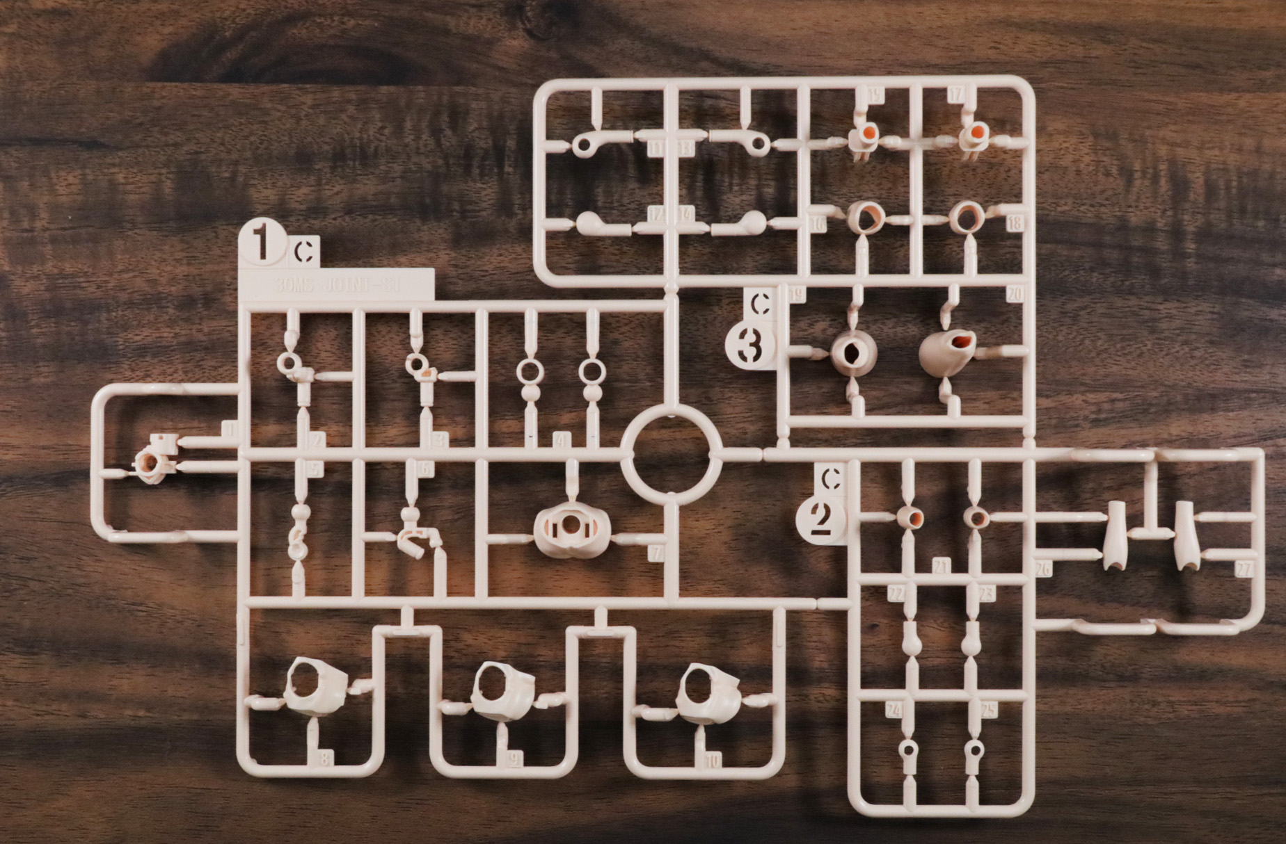 Cランナーは各胸のサイズに合わせたパーツが入っている