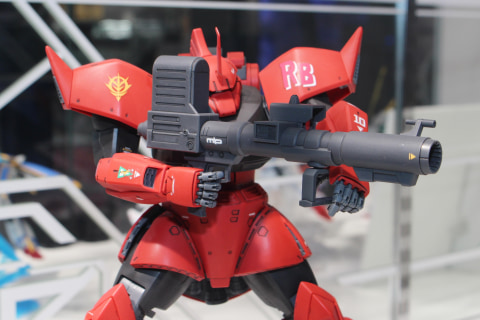 特別企画】【ガンダムベース撮り下ろし】“真紅の稲妻”の高機動型