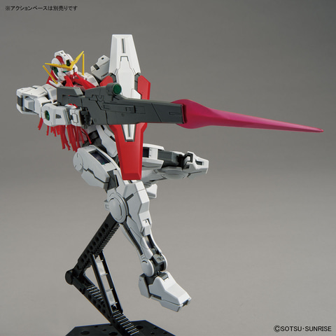 一部新規造形を採用した「MG 1/100 ガンダムナドレ」がガンダムベース