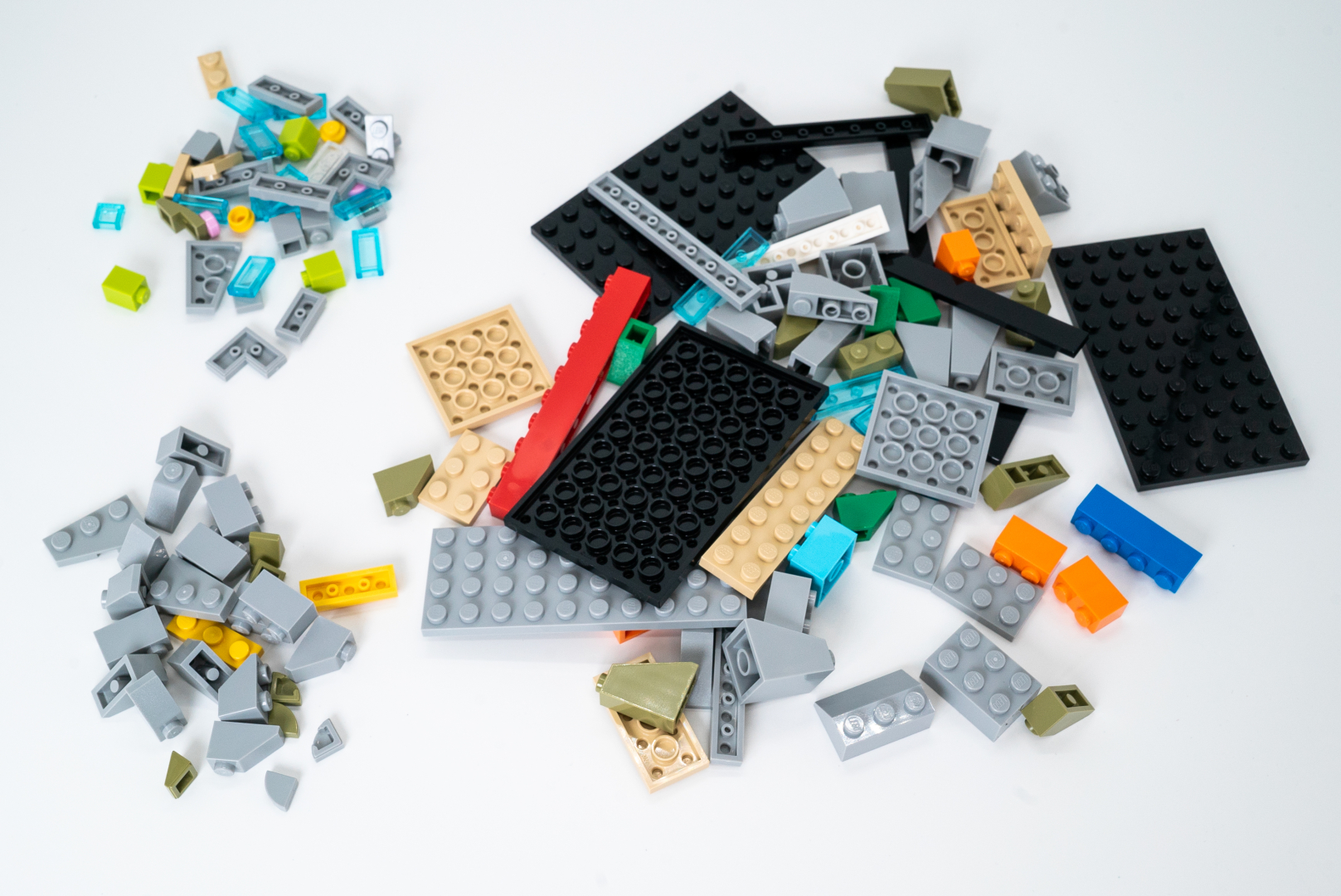 袋3では、ついに崖に着手するためのパーツが入ってくる