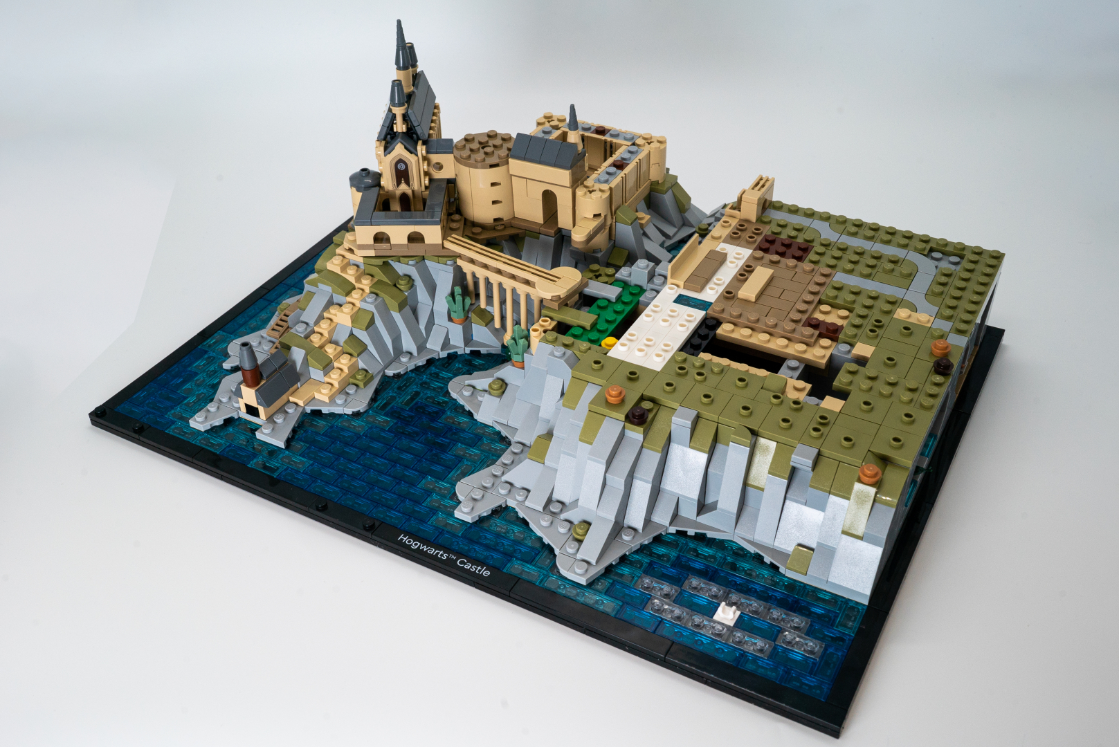 袋14の完成品。拡張していくことで、より大きな建物へと変化する