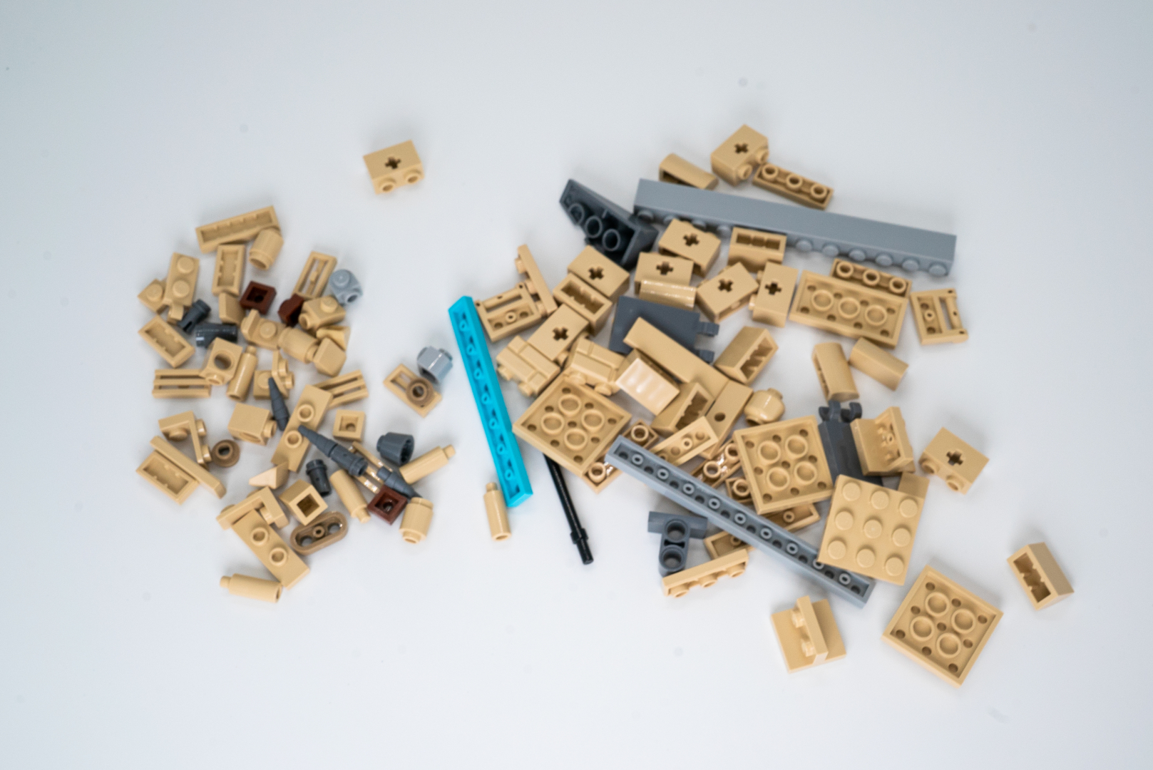 袋19のパーツは、ホグワーツ城で一番高い天文台の塔を作る！