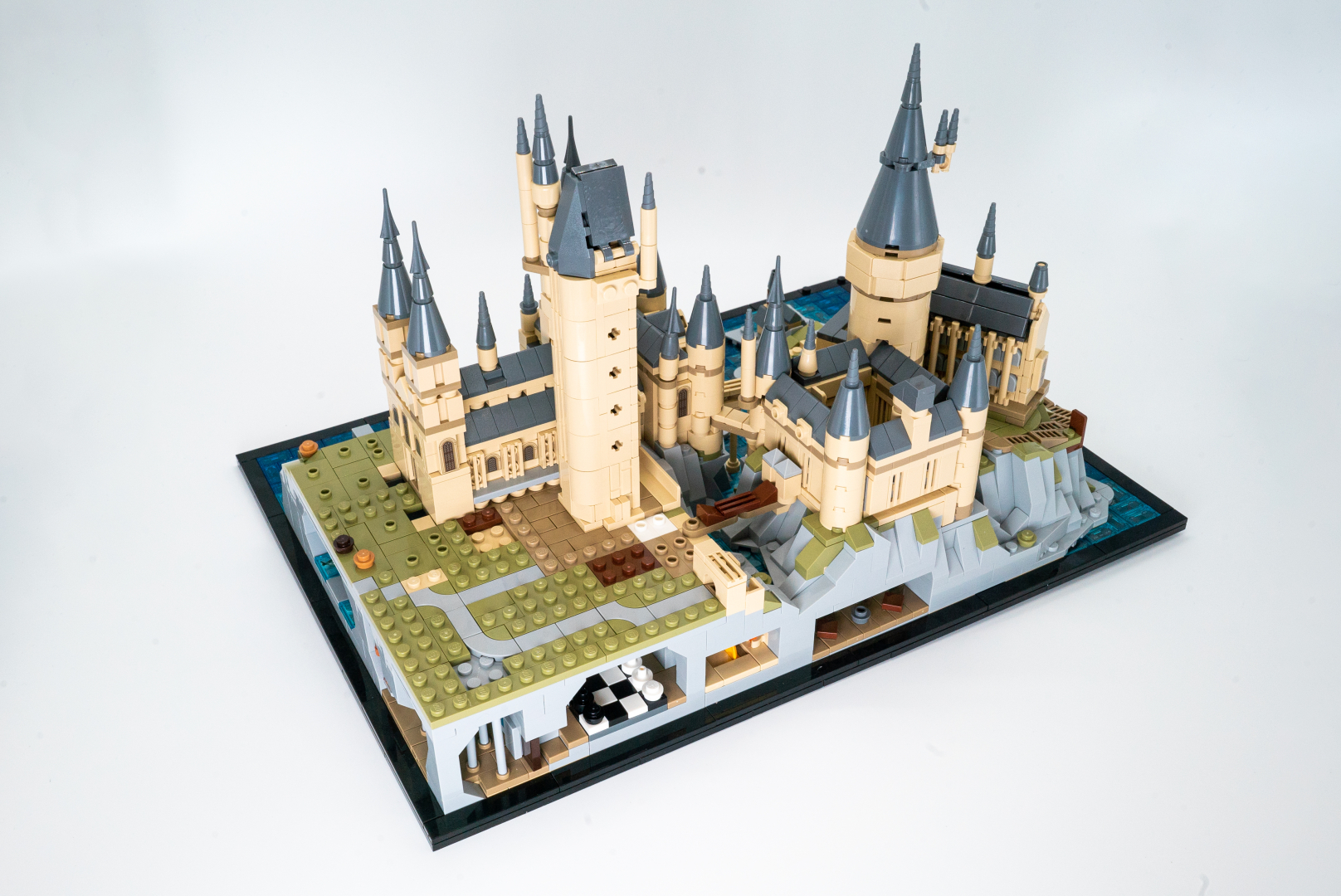 袋19の完成品。天文台の塔があるだけで、かなり引き締まったイメージ