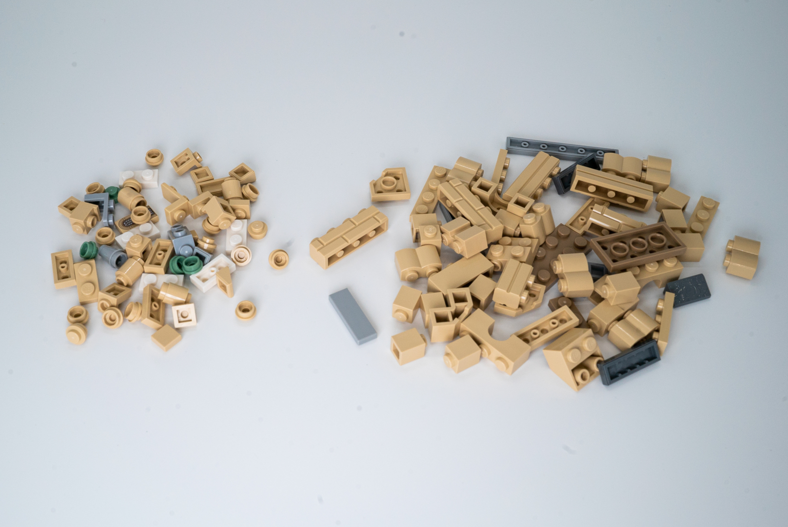 袋20のパーツでホグワーツ城の増築を行う